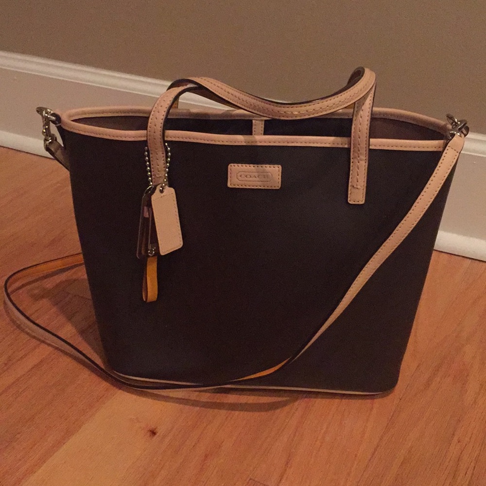 authentic COACH Tote purse